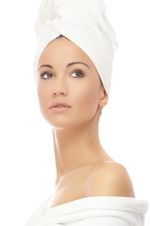 Beauty - das Beautypaket mit schnellem Effekt 1 Körperpeeling mit Nachbehandlung1 Pediküre1 Maniküre1 Gesichtsbehandlung care & pleasure 
