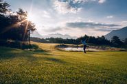 7 Übernachtungen mit unserer Schwarz-Halbpension und Golf-PackageDiese Woche ist ideal für alle Einsteiger in den Golfsport.