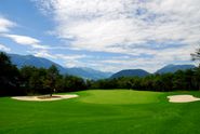 5 Übernachtungen im Doppelzimmer mit unserer Schwarz-Verwöhnpension und Golfpaket