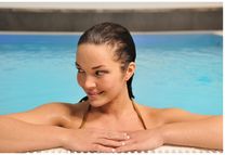 3 &Uuml;bernachtungen in unseren 4-Sterne-Komfort-Zimmer inklusive Verw&ouml;hnfr&uuml;hst&uuml;ck vom Buffet &nbsp; 1 x Beauty Check Up1 x Wellnessmassage mit Aroma&ouml;len1 x Cleopatrabad, Sch&ouml;nheitsbad, entspannend und pflegendFreie Nutzung des neuen Spa-Bereichs: Pool mit Farblicht, Gegenstromanlage und Whirlbereich, Dampfsauna, Sanarium, Finnische Sauna, Ruheraum&nbsp;