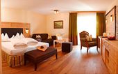 Field lodge suite