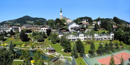 Best Wellness Hotel Gmachl in Bergheim im Sommer
